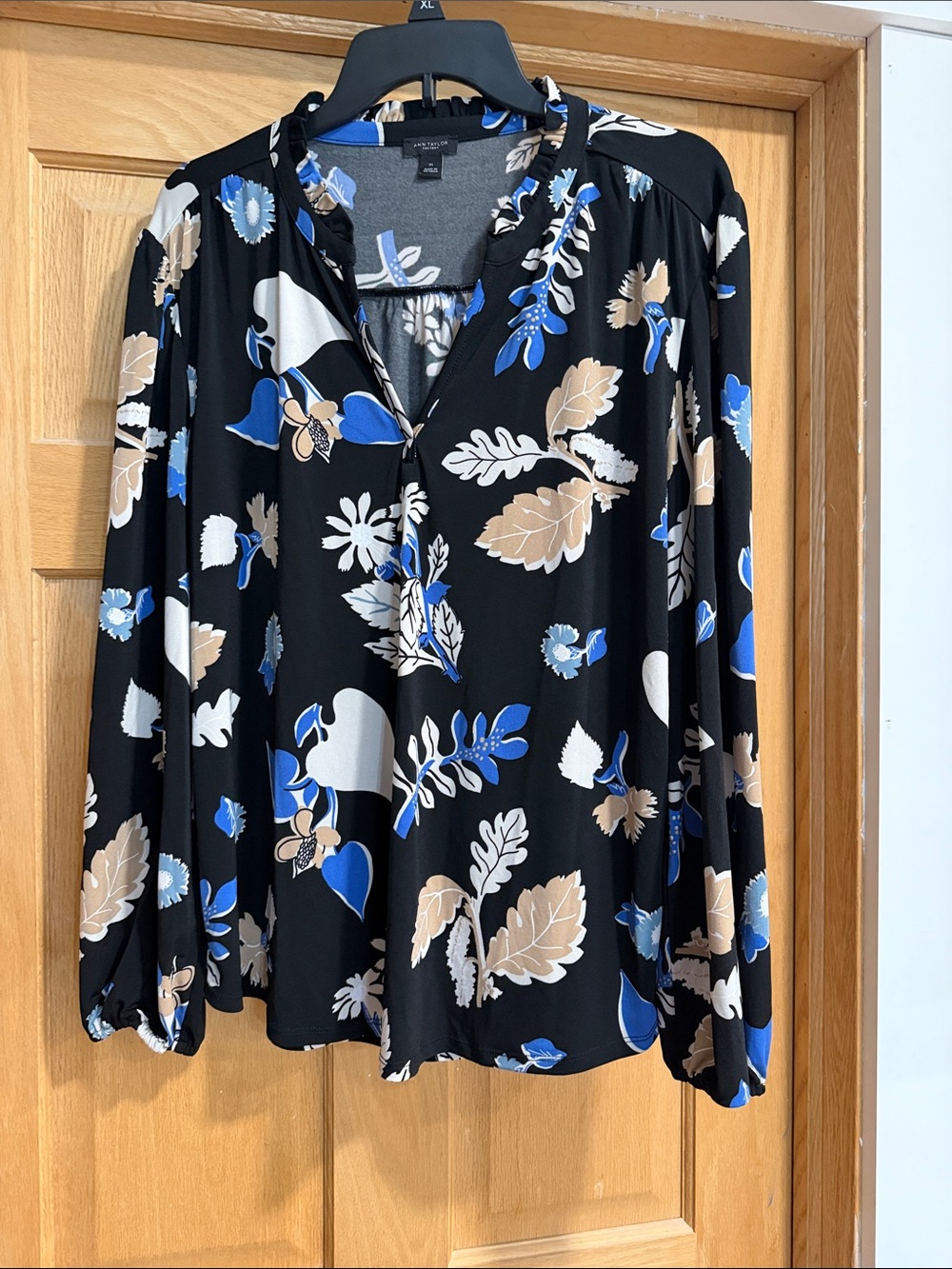 Ann Taylor Black Floral V-Neck Long-Sleeve Blouse with Blue & Cream Accents